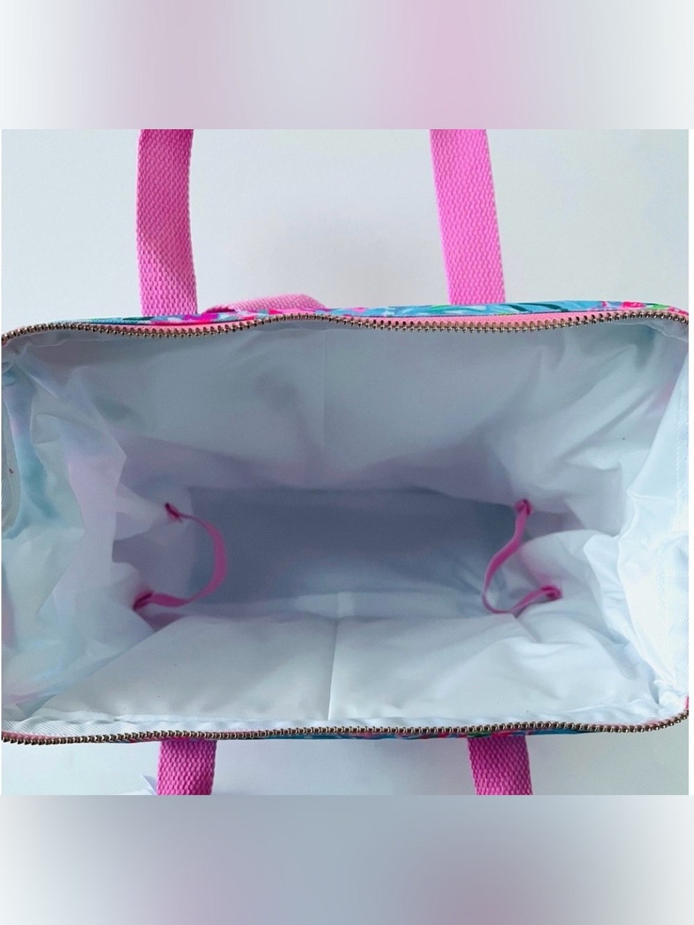 Lilly Pulitzer Insulted Backpack Cooler Tote - Picture 12 of 14